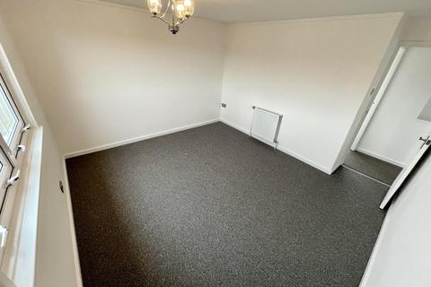 19 Castle Drive, Kilbirnie, KA25 6AT