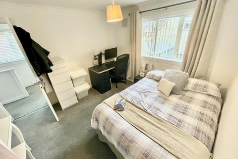 58 Crummock Gardens, Beith, KA15 2HF