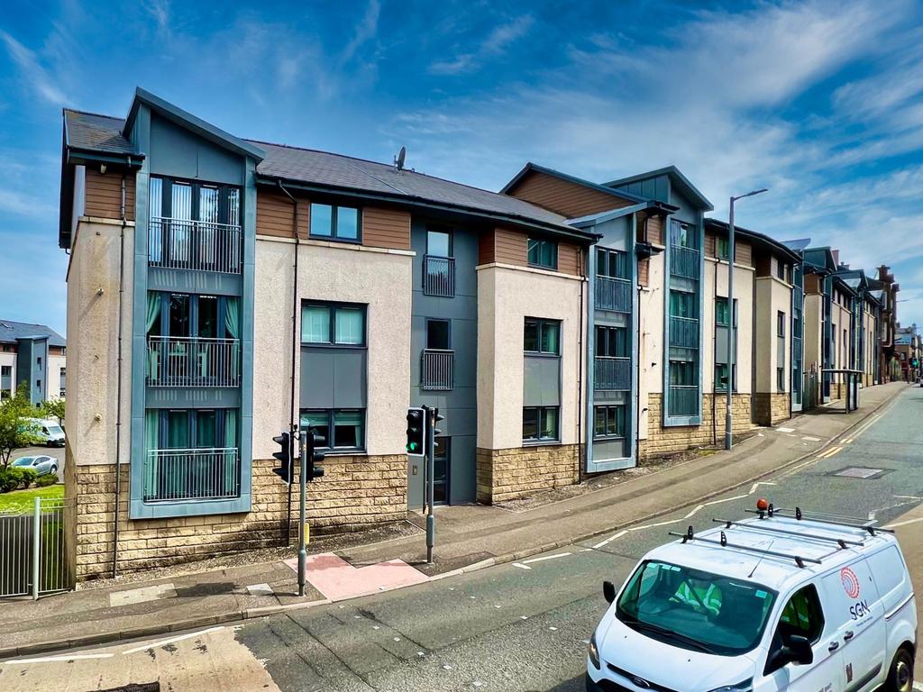 3/2, 11 Millview Crescent, Johnstone 2 bed apartment £115,000