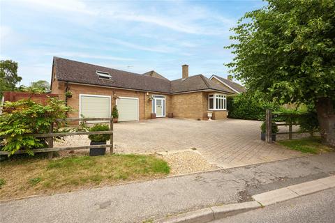 4 bedroom bungalow for sale - Herne Road, Oundle, Northamptonshire, PE8