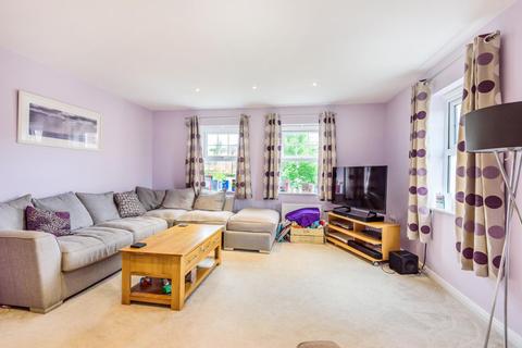 4 bedroom end of terrace house for sale - Stoneleigh Road, Bromley