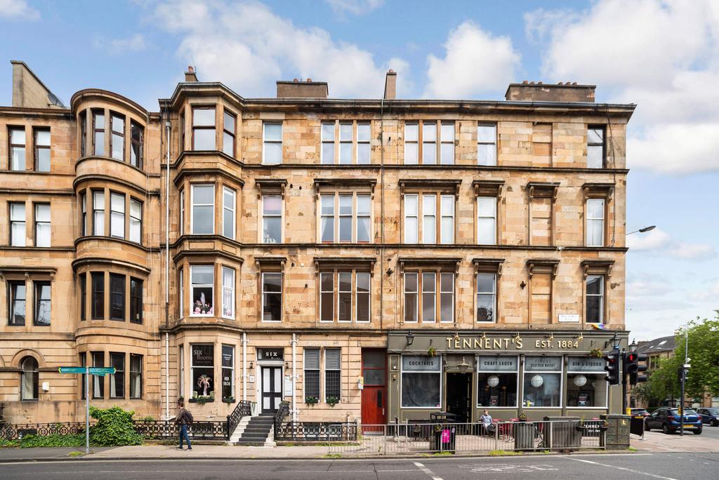 Highburgh Road, Glasgow G12 2 bed flat - £280,000