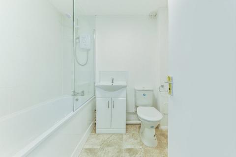 1 bedroom apartment to rent, Telegraph Place, London, E14