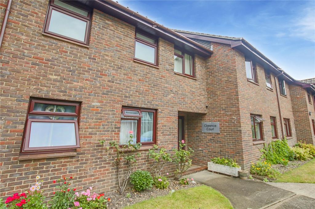 Clarence Road, Windsor, Berkshire, SL4 2 bed apartment £1,200 pcm (£