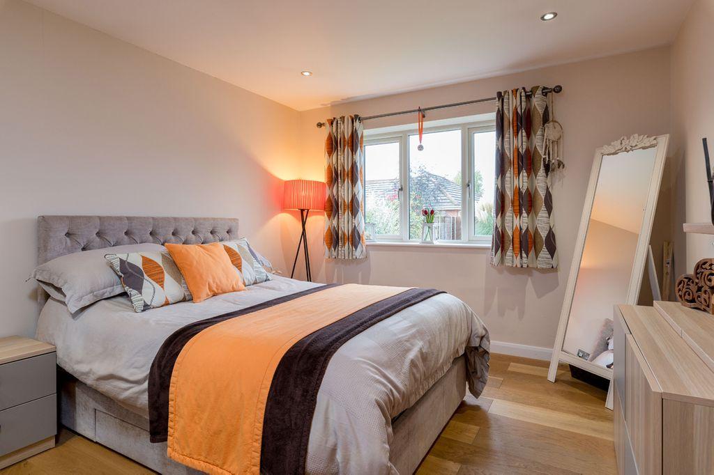 Bedroom 2 (Double)