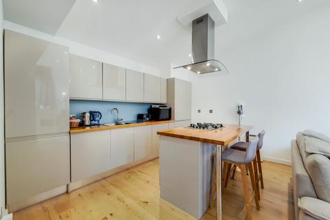 1 bedroom apartment for sale - 7a Odeon Parade, Well Hall Road, Eltham, SE9