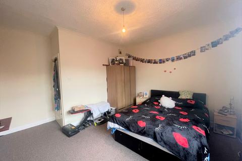 99 Raikes Road, Preston, PR1 5ER