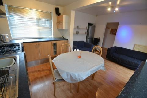 4 bedroom end of terrace house to rent, Pinder Walk, Hulme, Manchester, M15 6FY