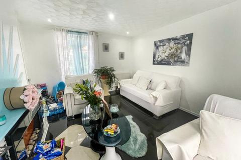 80 Deepdale, Leicester, LE5 4LS