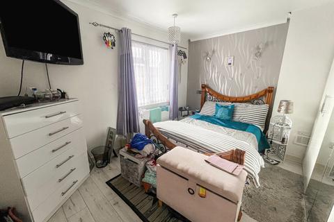80 Deepdale, Leicester, LE5 4LS