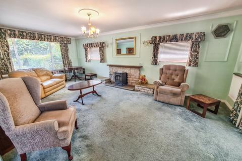 107 Welley Road, Wraysbury, Staines-upon-thames, TW19 5HQ