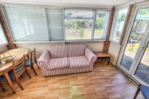 107 Welley Road, Wraysbury, Staines-upon-thames, TW19 5HQ