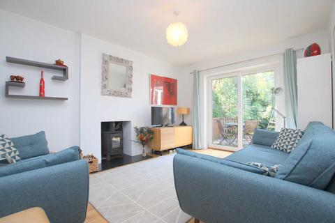 3 bedroom detached house for sale - Sandringham Road, Watford