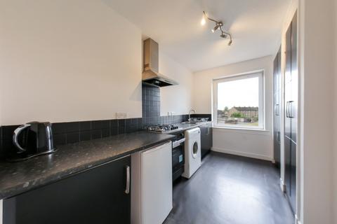 2 bedroom flat to rent, Kemnay Gardens, Douglas and Angus, Dundee, DD4