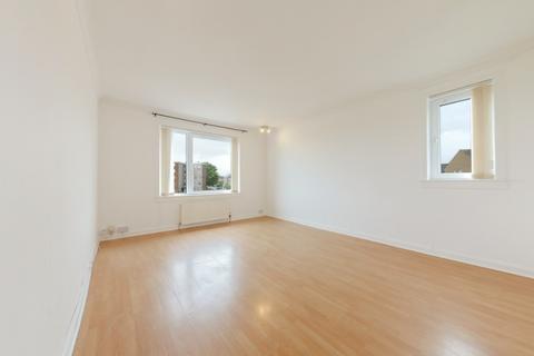 2 bedroom flat to rent, Kemnay Gardens, Douglas and Angus, Dundee, DD4