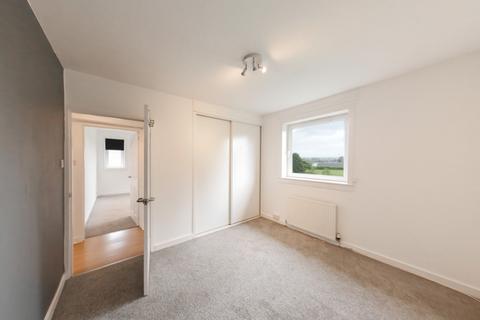 2 bedroom flat to rent, Kemnay Gardens, Douglas and Angus, Dundee, DD4
