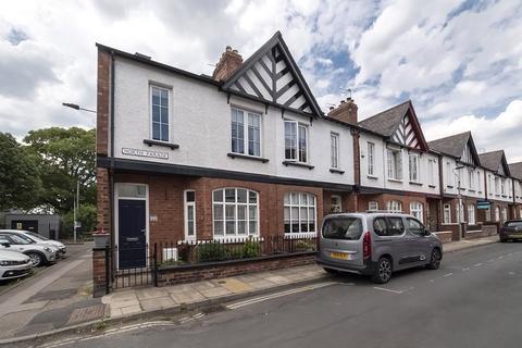 4 bedroom end of terrace house to rent - North Parade, York, North Yorkshire, YO30