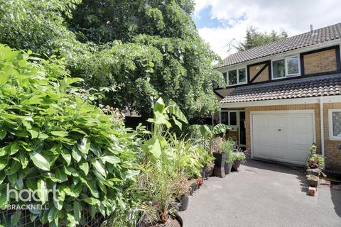 1 Challis Place, Bracknell, RG42 1FT