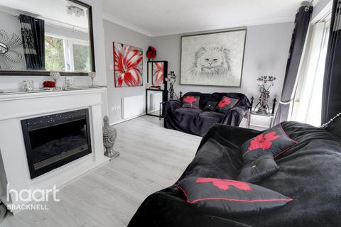 1 Challis Place, Bracknell, RG42 1FT