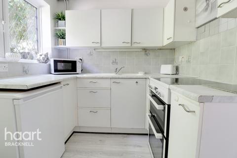 1 Challis Place, Bracknell, RG42 1FT