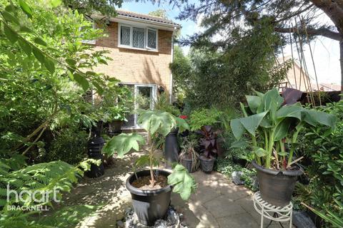 1 Challis Place, Bracknell, RG42 1FT