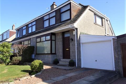 3 bedroom semi-detached house to rent, Craigiebuckler Drive, Aberdeen AB15