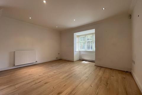 2 bedroom maisonette to rent, John Place, Warfield, Bracknell, Berkshire, RG42