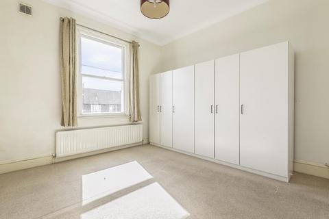 2 bedroom flat to rent, Penrith Road, New Malden, KT3
