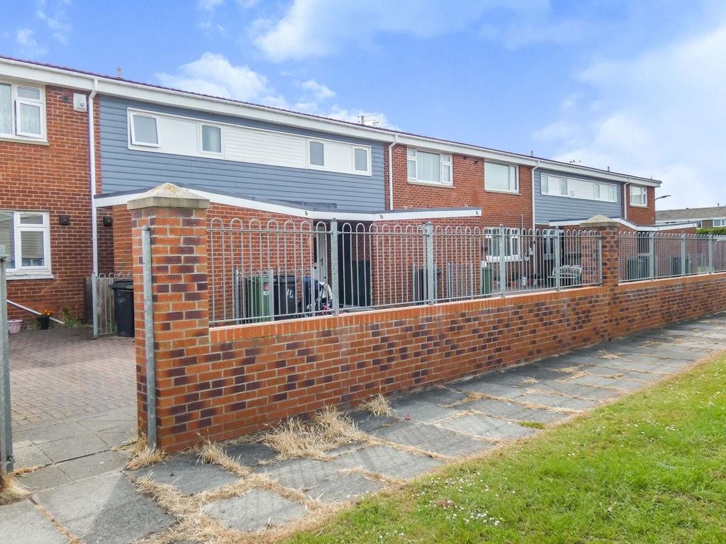 Canterbury Close, Ashington... 2 bed flat £450 pcm (£104 pw)