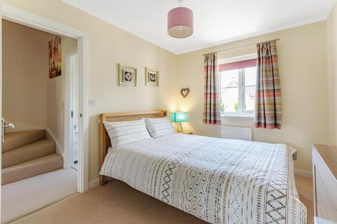 4 bedroom semi-detached house for sale - Carterton,  Oxfordshire,  OX18