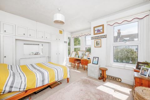 7 Chepstow Road, London, W7 2BG