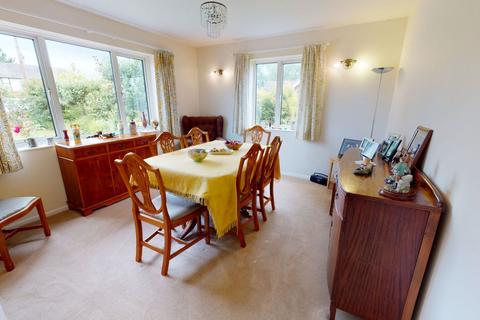 28 Camp Hill, Bugbrooke, Northampton, NN7 3PH