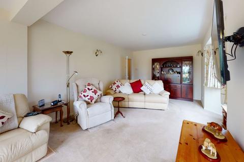 28 Camp Hill, Bugbrooke, Northampton, NN7 3PH