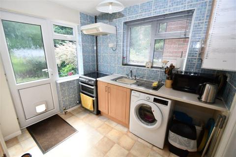 10 Cherryhurst, Hambledon, Godalming, GU8 4HA