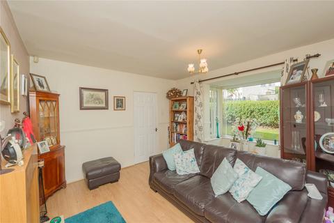 11 Wycombe Green, Bradford, BD4 0AQ