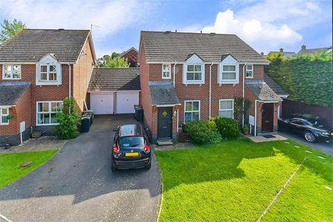 24 Downs Close, Headcorn, Ashford, TN27 9UG