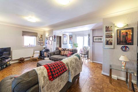4 bedroom semi-detached house for sale - Ripponden Road, Moorside, Oldham, OL4