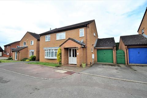 4 bedroom detached house to rent - Donnelly Drive, Bedford