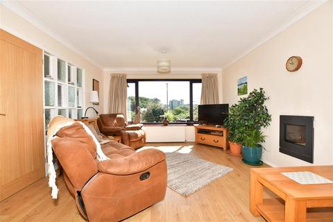 28 Bybrook Field, Sandgate, Folkestone, CT20 3BQ
