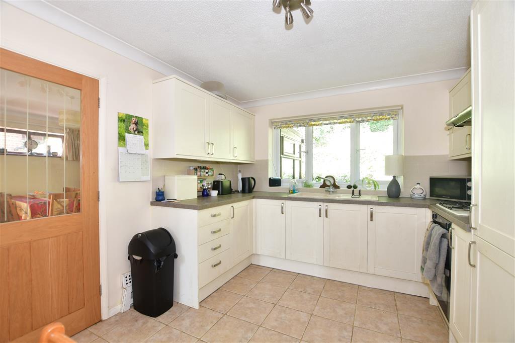 Kitchen/ Breakfast Room