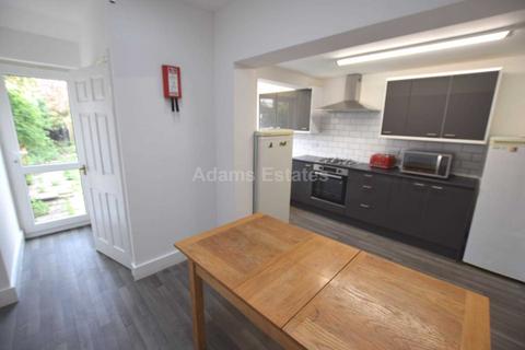 6 bedroom terraced house to rent, Blenheim Road, Reading