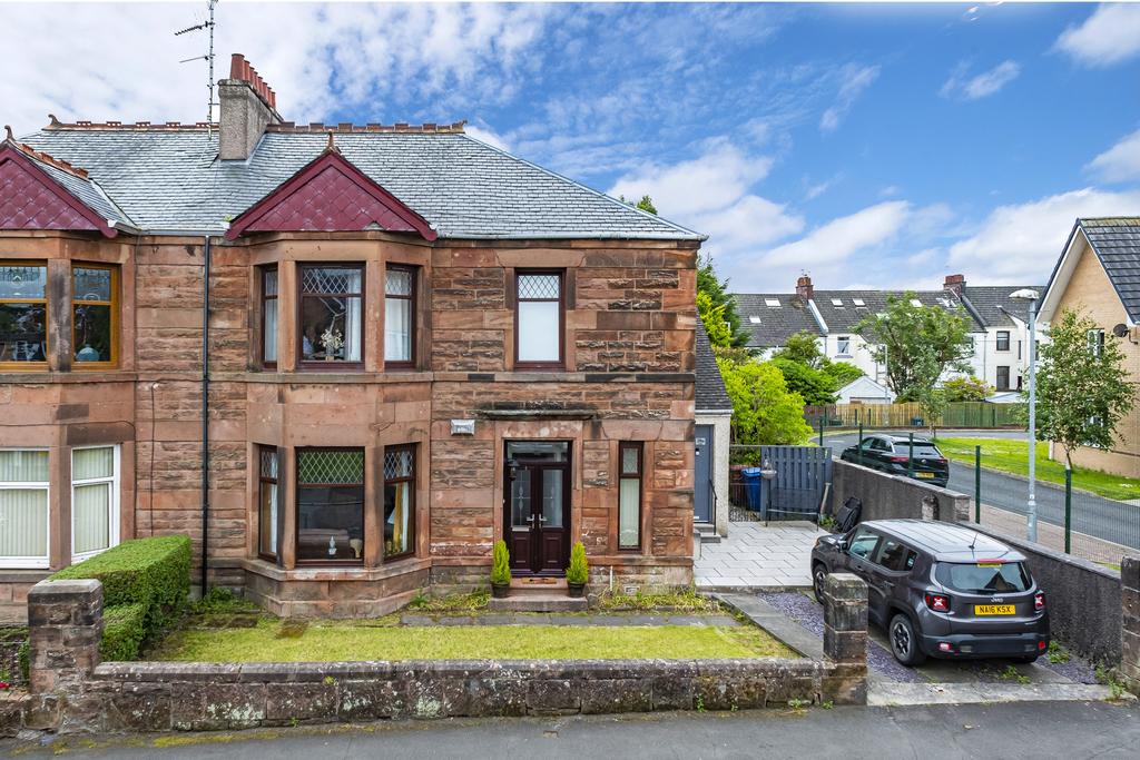 28B Riddell Street, Clydebank, G81 2EA 2 bed flat £145,000