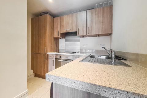 2 bedroom flat to rent, 87 Greyhound HIll, Hendon, London, NW4