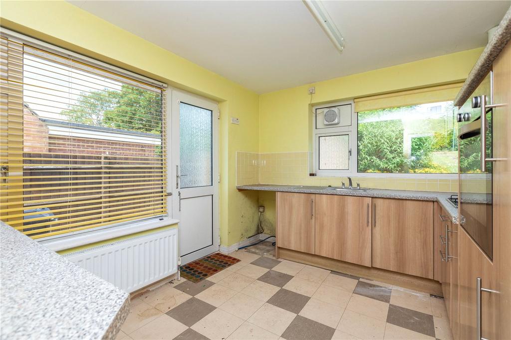 Manton Road, Hitchin, Hertfordshire, SG4 3 bed bungalow £500,000