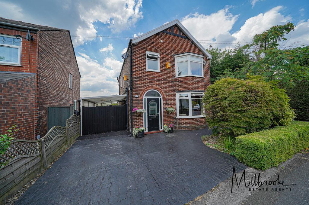Simpson Grove, Boothstown... 4 bed detached house £370,000