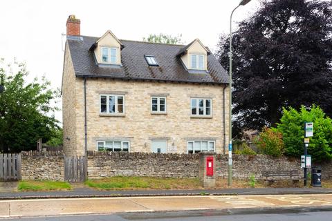 3 bedroom detached house for sale - Manor Road, Woodstock, Oxfordshire