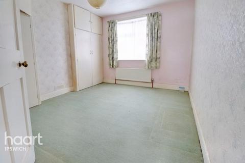 Thistlestone Lower Road, Westerfield, Ipswich, IP6 9AR