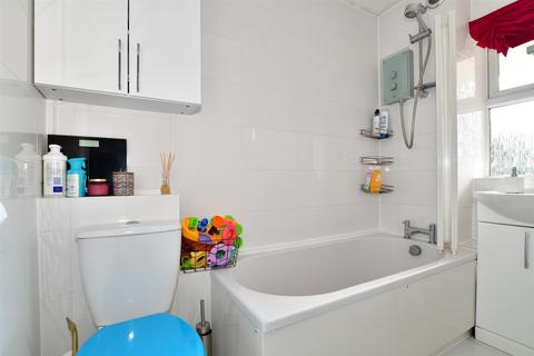 220 Bellegrove Road, Welling, DA16 3RT