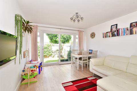 220 Bellegrove Road, Welling, DA16 3RT