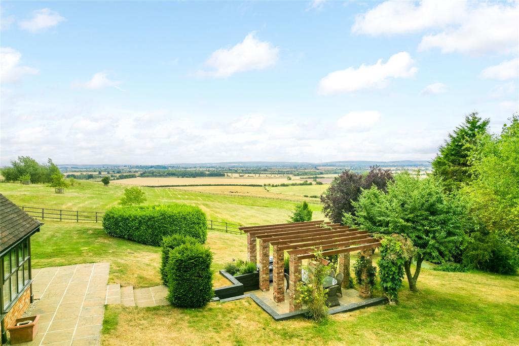 Pitchcott, Aylesbury... 6 bed detached house £1,850,000